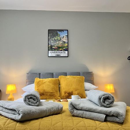 Luxurious Harrogate Penthouse With Free Parking Apartment Екстериор снимка