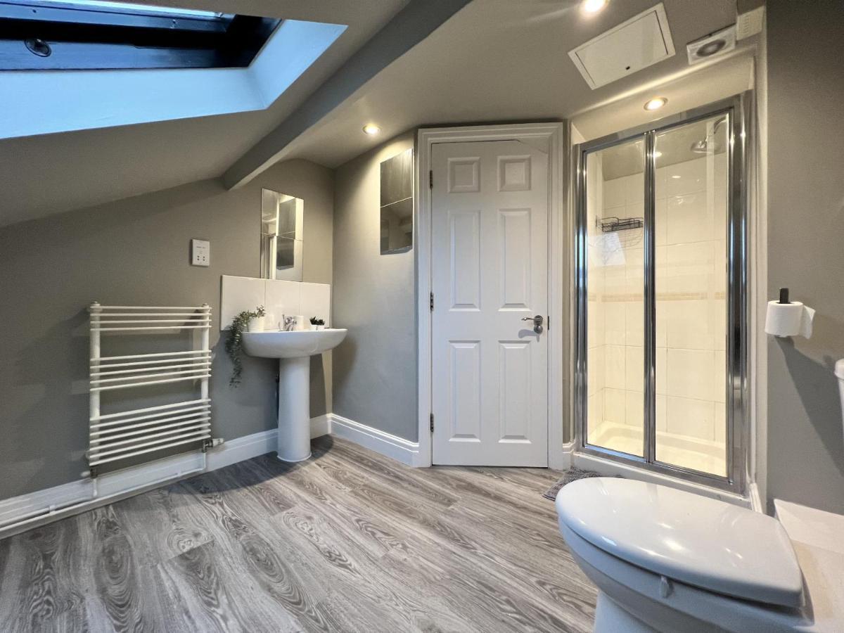 Luxurious Harrogate Penthouse With Free Parking Apartment Екстериор снимка
