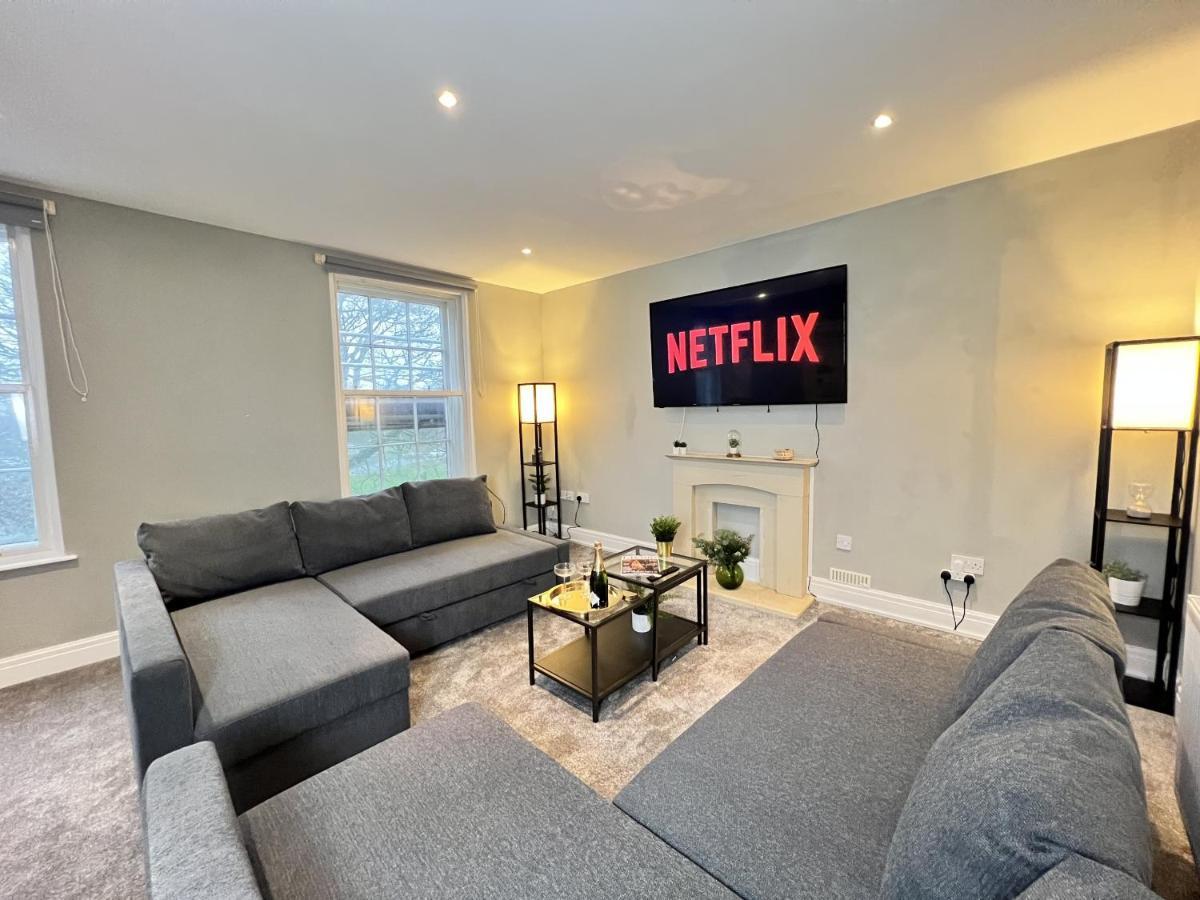 Luxurious Harrogate Penthouse With Free Parking Apartment Екстериор снимка