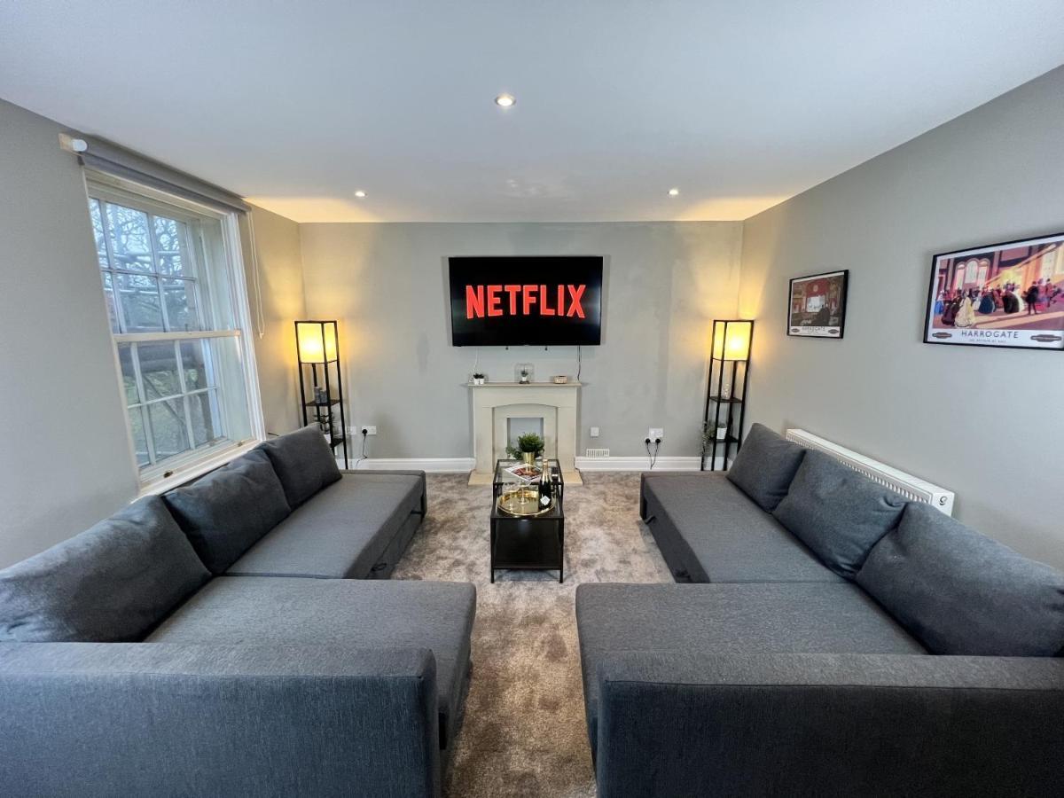 Luxurious Harrogate Penthouse With Free Parking Apartment Екстериор снимка